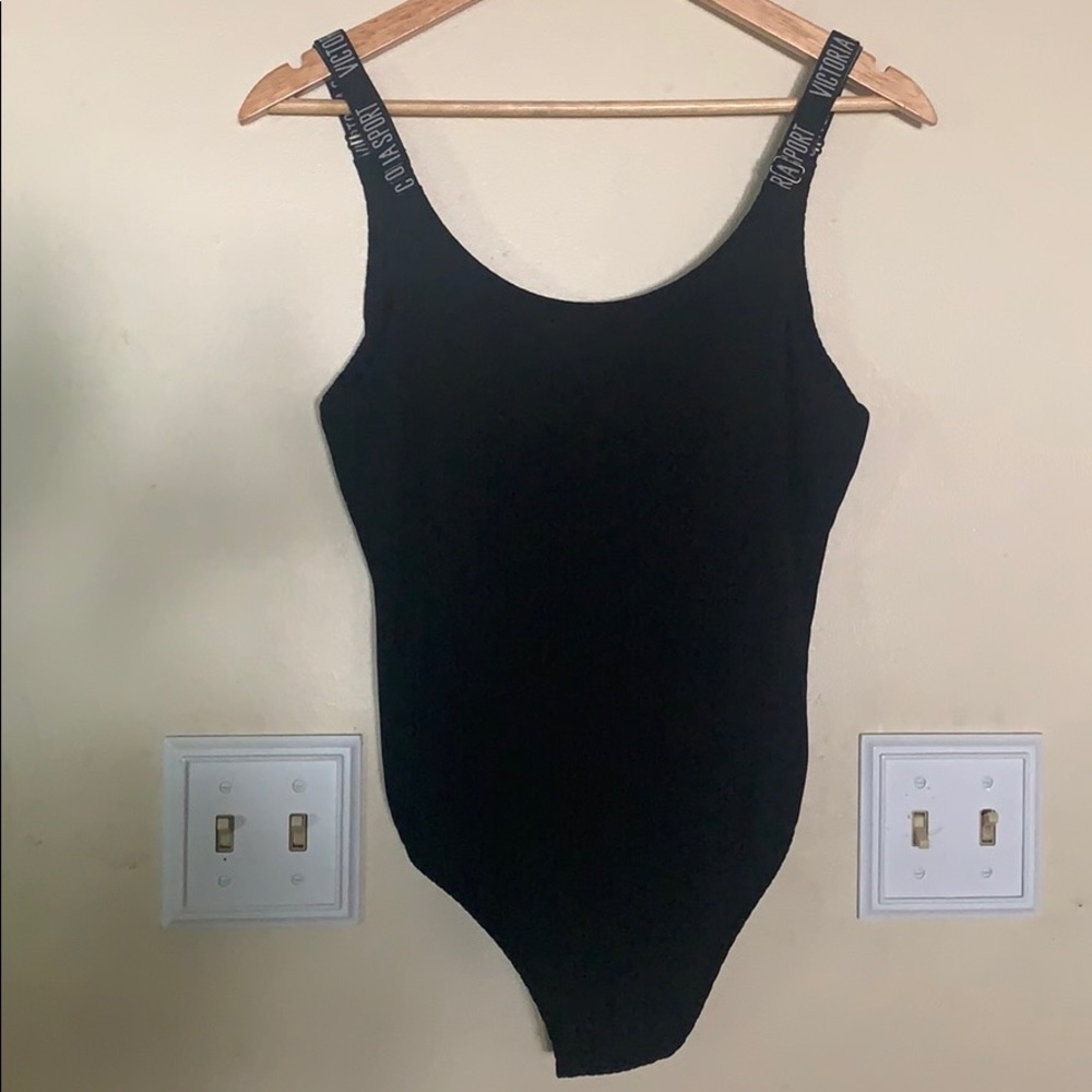 🕷 Victoria’s Secret Sport Onsie 🕸 Size Large